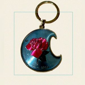 La Rosa 🌹 lotería key chain bottle opener
